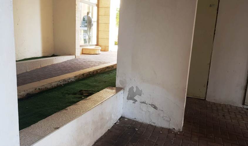 בדיוק כאן מתחת לבניין התרחש השוד