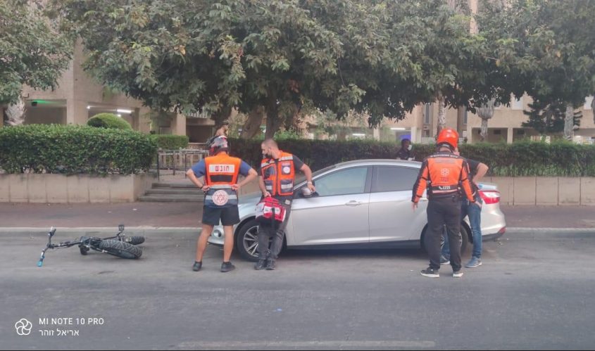 זירת התאונה ברחוב אלי כהן. צילום: דוברות איחוד הצלה