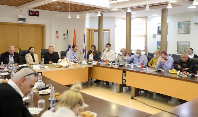 השרה איילת שקד וח"כ ניר אורבך בעיריית אשקלון. צילום: אלדד עובדיה