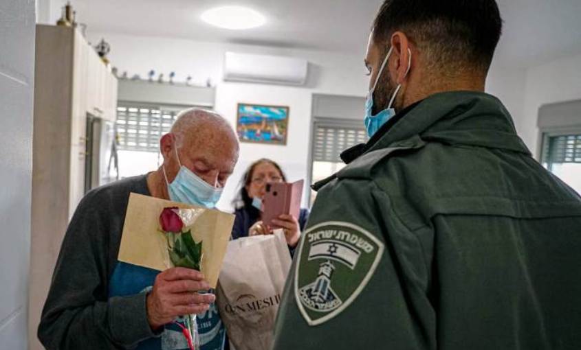 שוטרי מג"ב דרום ביום השואה הבינ"ל. צילום: דוברות מג"ב