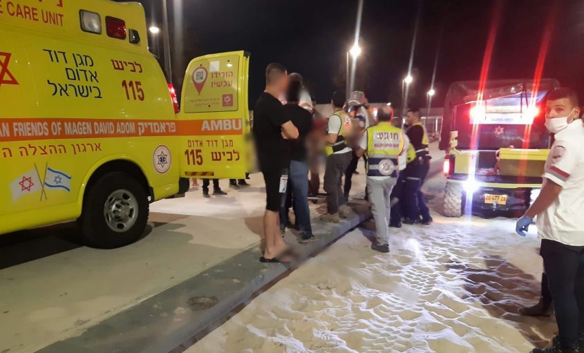 חוף דלילה הערב. צילום: ברוך הרשקוביץ תיעוד מבצעי מד"א