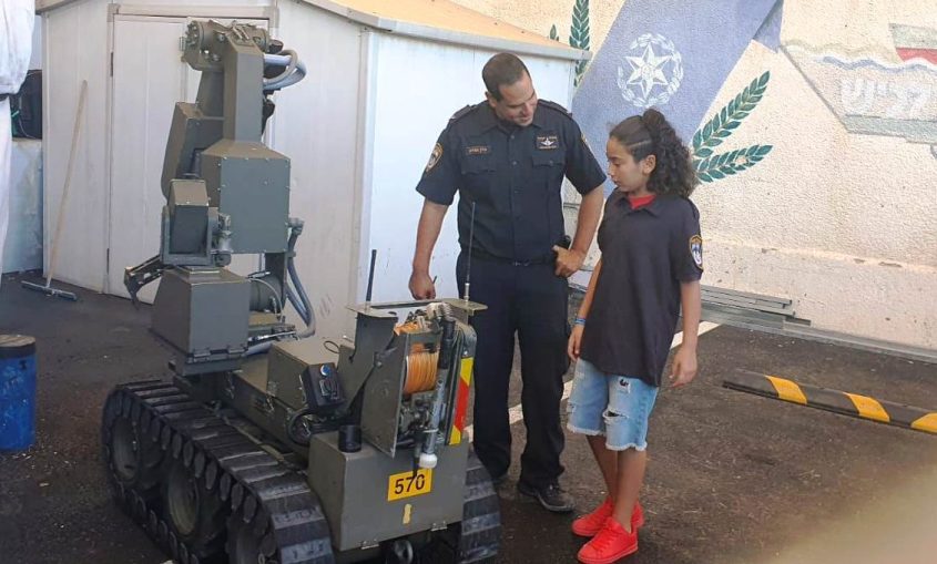 ים בראנס ורס"ב עידן אוחיון. צילום: דוברות המשטרה