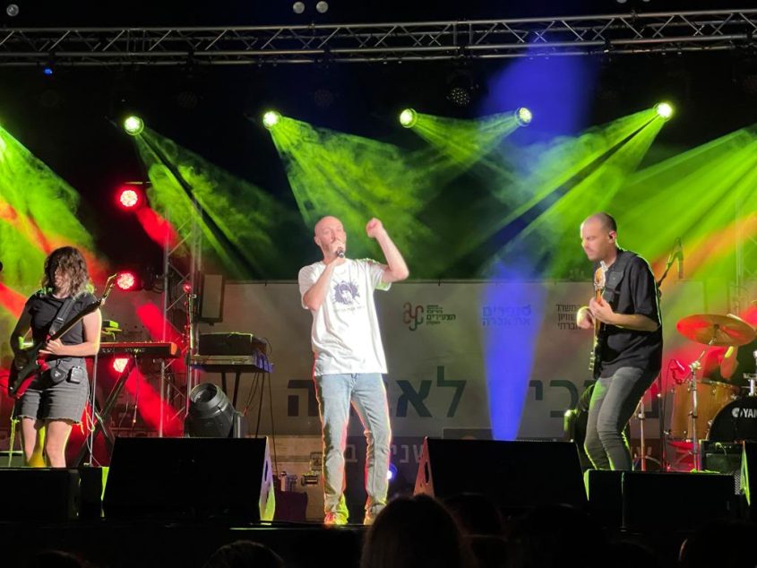 ג'ימבו ג'יי בעצרת לאברה מנגיסטו. צילום: אלדד עובדיה