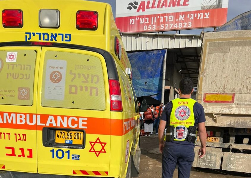 זירת התאונה. צילום: דוברות מד"א הצלה דרום