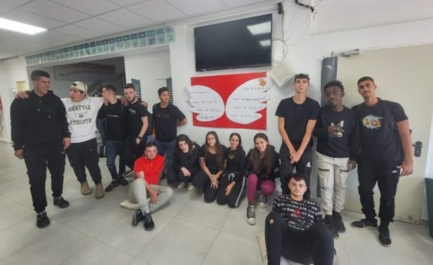 תלמידי אורט צור ברק והאמנה. צילום: אורט צור ברק