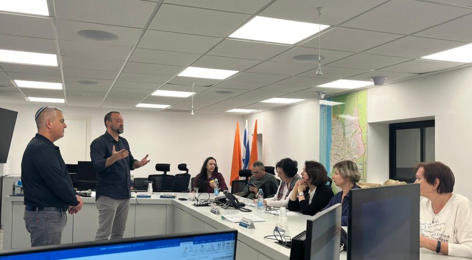 משלחת מקייב במרכז החוסן באשקלון
