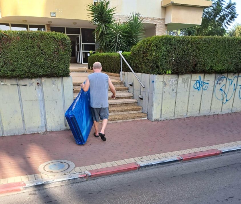 שיפוץ מקלטים באשקלון. צילום: אחי בנאי