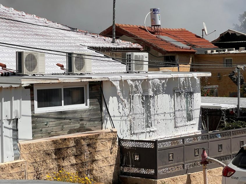 השריפה ברחוב זבולון. צילום: אלדד עובדיה, תיעוד מבצעי כבאות והצלה