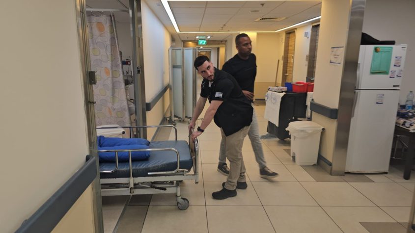 תרגיל כיבוי אש בביה"ח ברזילי. צילום: דוברת המרכז הרפואי ברזילי