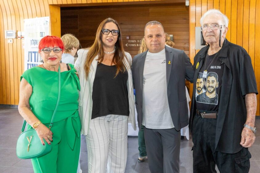 גד סובול, תומר גלאם, מירי אלטיט, שרה זכריה. צילום: סיון מטודי