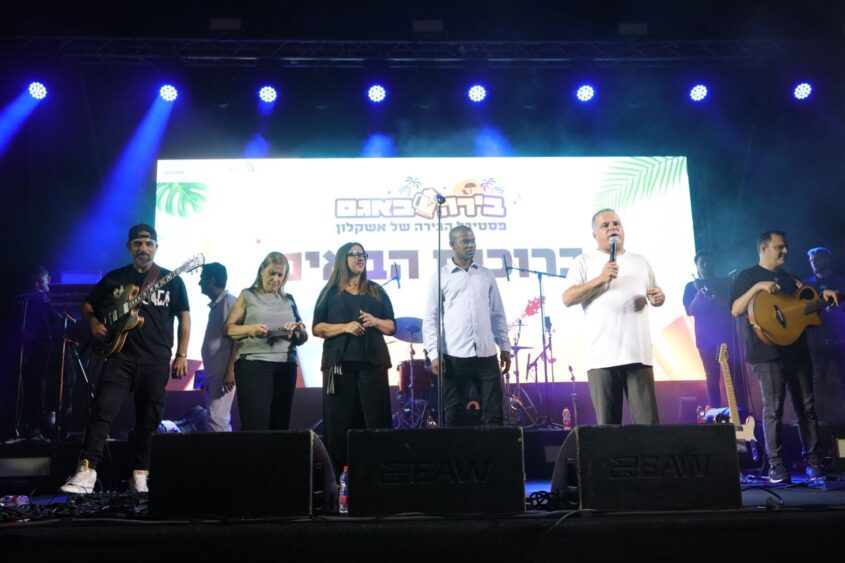 בירה באגם. צילום: אלדד עובדיה