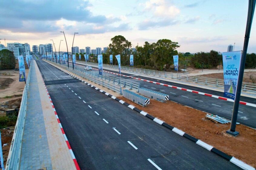 חניכת גשר האמפורות. צילום: אלדד עובדיה