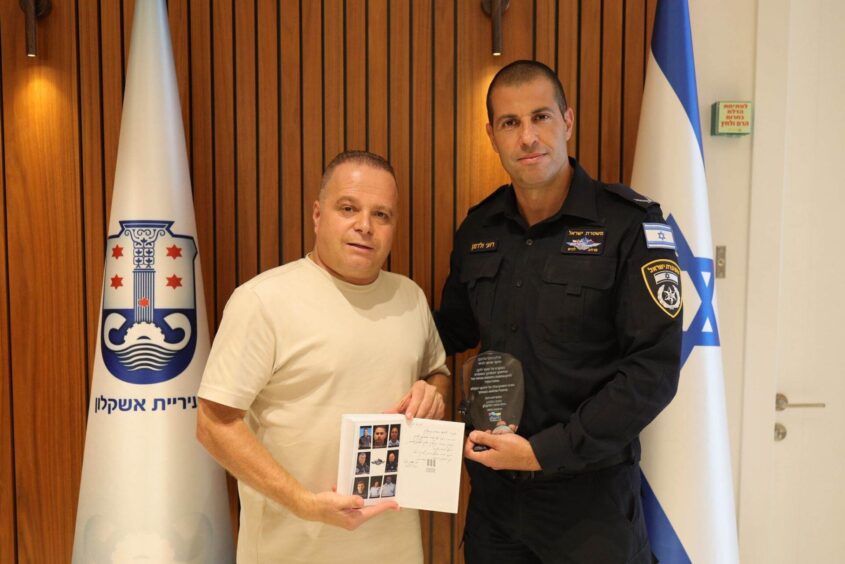 ניצב משנה רועי ולדמן ותומר גלאם. צילום: אלדד עובדיה