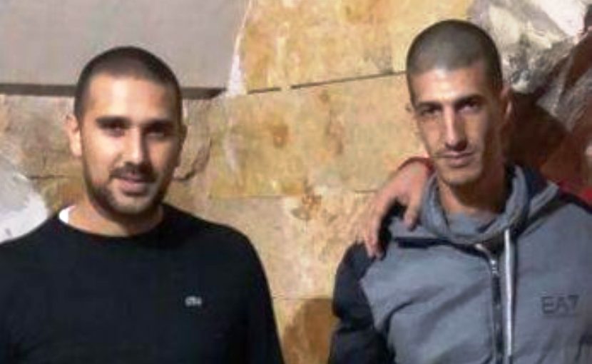 מימין: דרור שקד וישראל מלכה. צילום באדיבות המשפחה