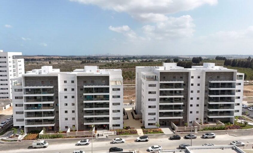red by Almog. צילום: לביא צילומי אויר