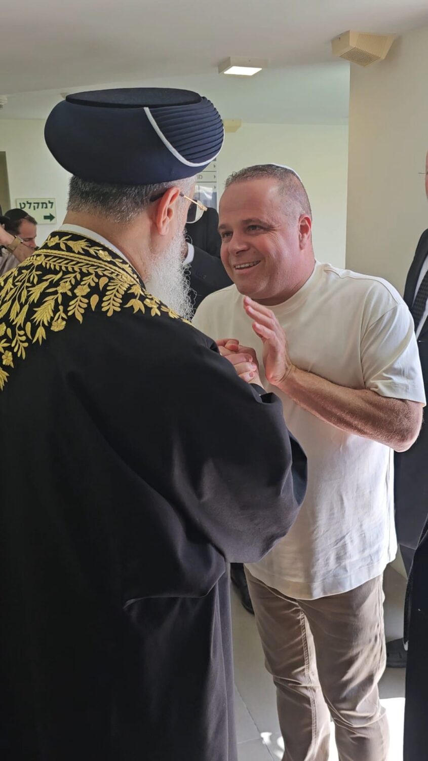 מרן הראשון לציון. צילום: דוברות עיריית אשקלון - אחי נתן, יוסי לחיאני