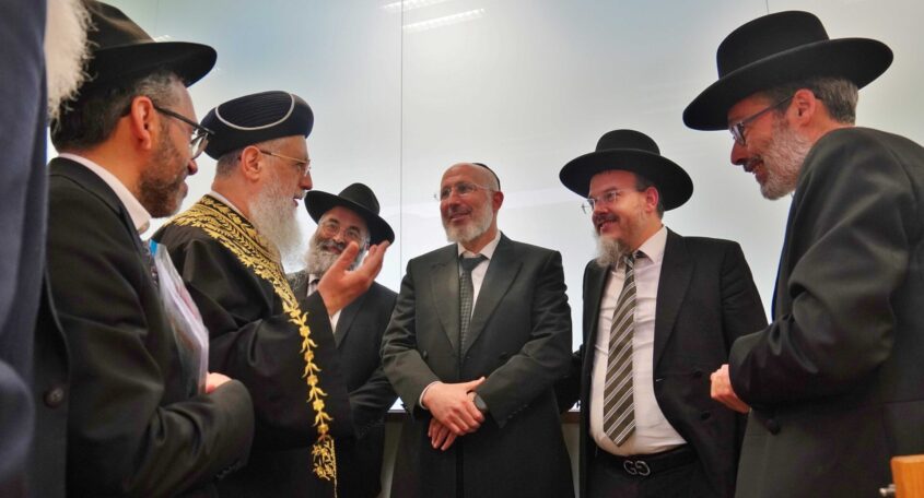 מרן הראשון לציון. צילום: דוברות עיריית אשקלון - אחי נתן, יוסי לחיאני