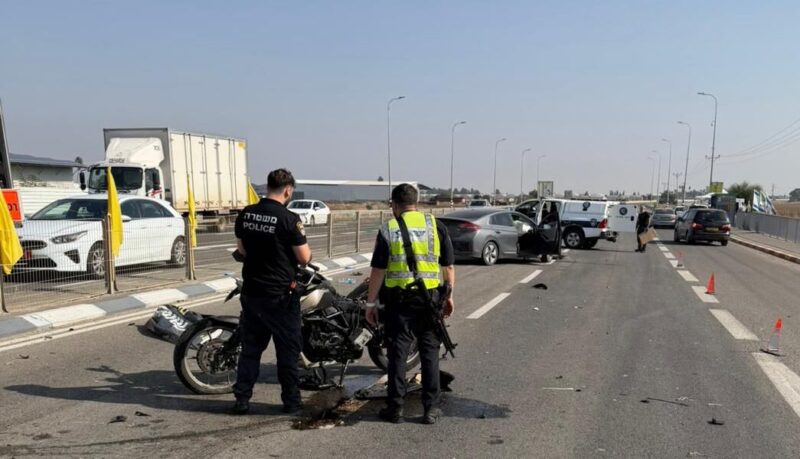 זירת התאונה ליד צומת ברכיה. צילום: דוברות המשטרה