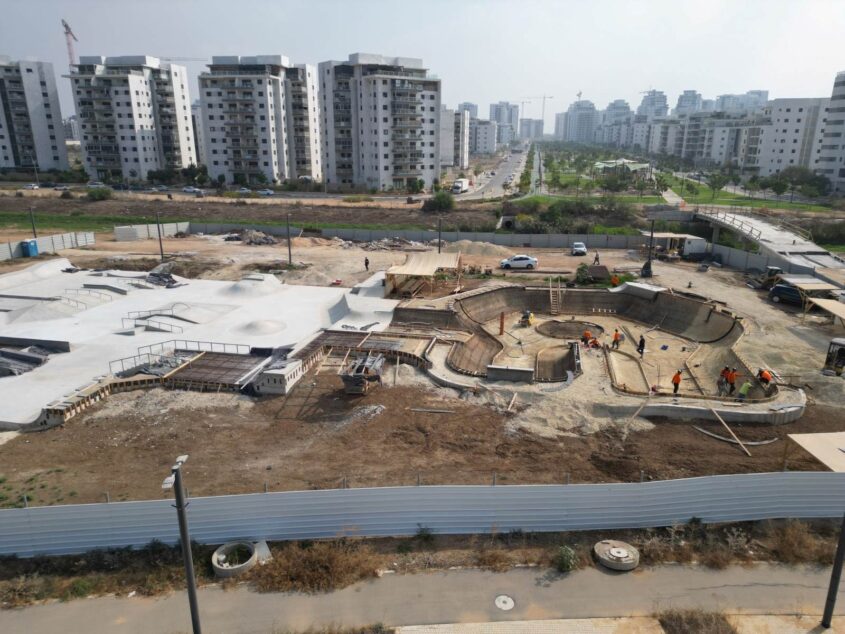 סקייטפארק בעיר היין. צילום: אופיר גילאון