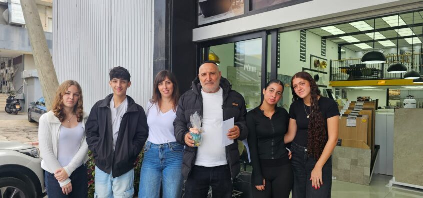 מפגש במיזם 'לאורם של גיבורים'