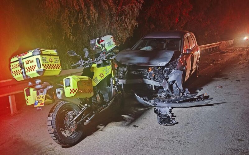 זירת התאונה ליד כוכב מיכאל. צילום: מד"א