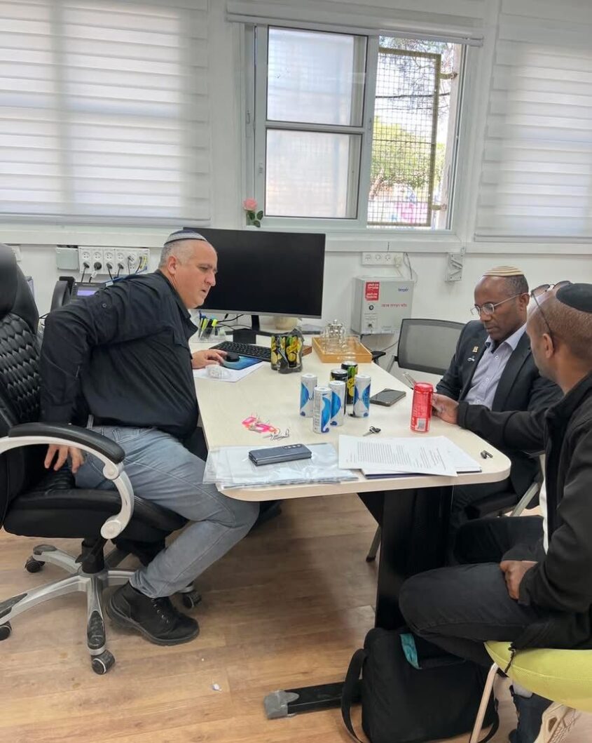 ח"כ סולומון בביקור בישיבת ההסדר 'אורות אשקלון'