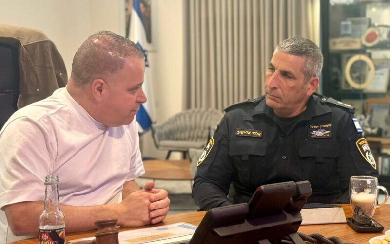 תומר גלאם ואלדד אל ישיב. צילום: דוברות עיריית אשקלון