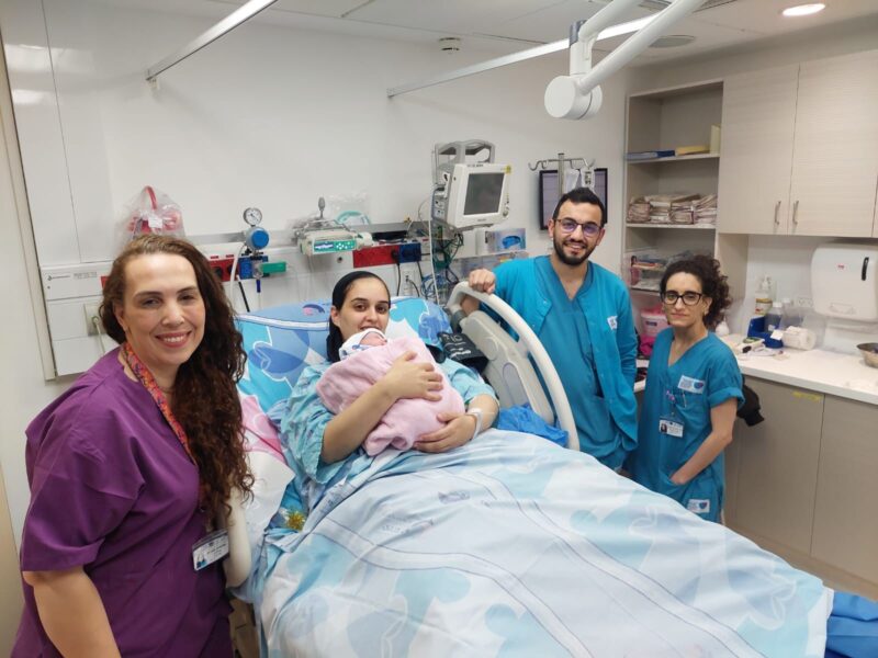 אסתר אסולין והצוות