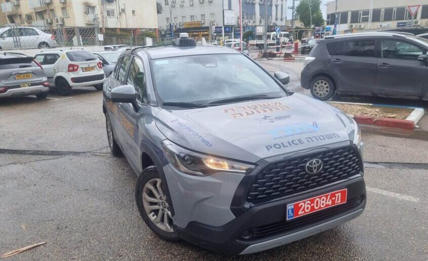 ניידת תנועה. צילום: הרלב"ד