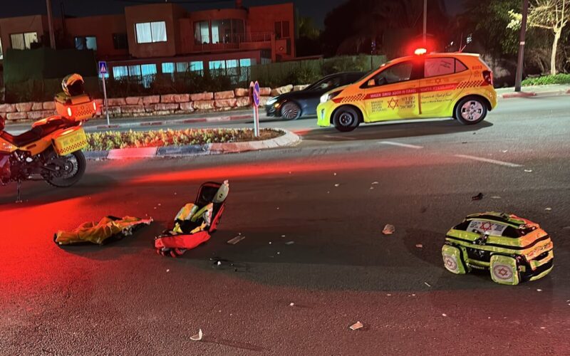 זירת התאונה ברחוב המרגלית. צילום: מד"א