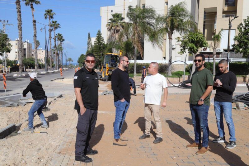 גלאם בסיור בש"י עגנון. צילום: אלדד עובדיה