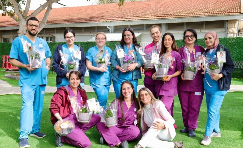 חלוקת מארזי לט"ו בשבט במחלקת יולדות