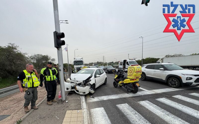 זירת התאונה בכביש 4. צילום: ארגון הצלה