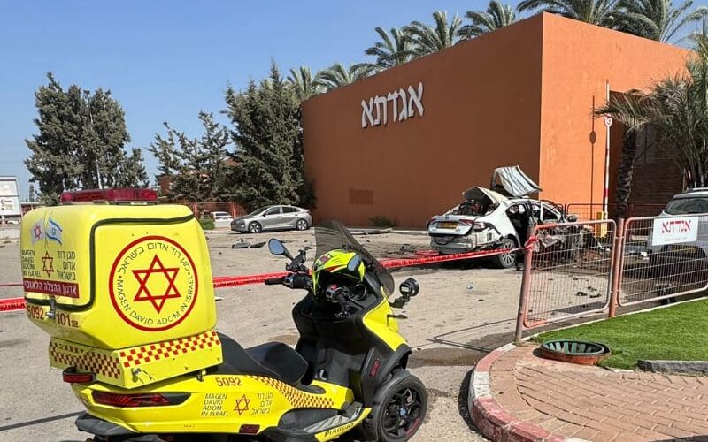 זירת הפיצוץ ליד אגדתא. צילום: ארגון הצלה