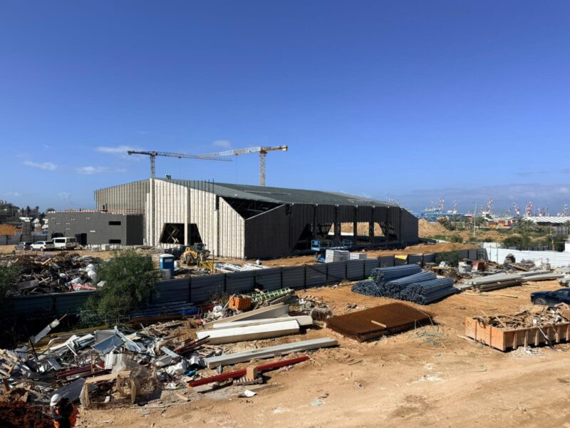 בניית הבריכה האולימפית החדשה. צילום: שמוליק דוד