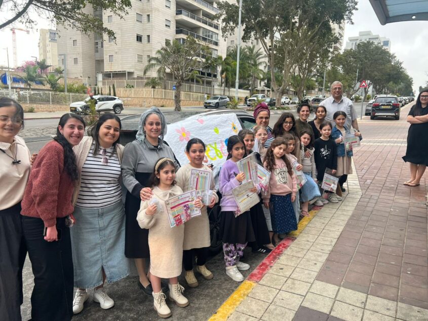 מפגש עם תלמידות עוזיאל