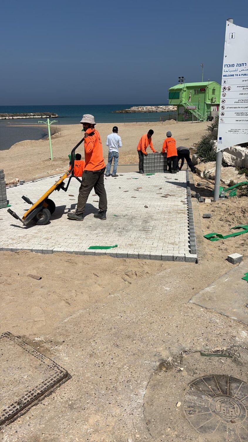 עבודות לשיקום החוף. צילום: עיריית אשקלון