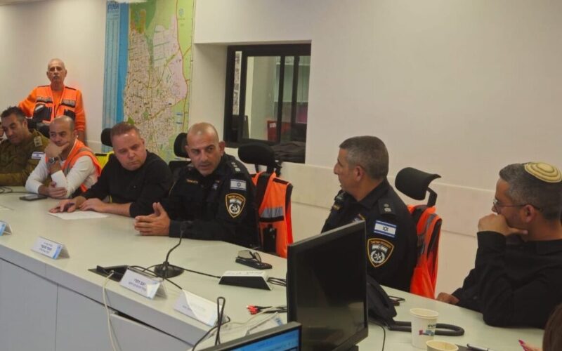 נצ"מ אליהו שמול בעיריית אשקלון. צילום: דוברות המשטרה