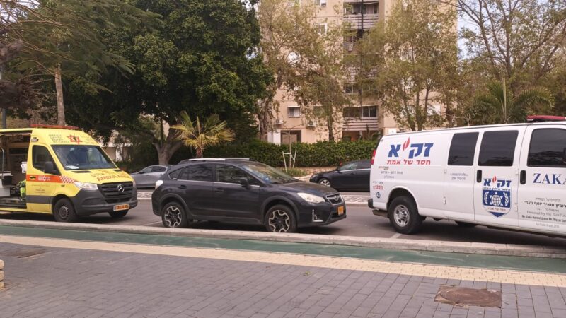 מתנדבי זק"א ברחוב שפירא. צילום: זק"א