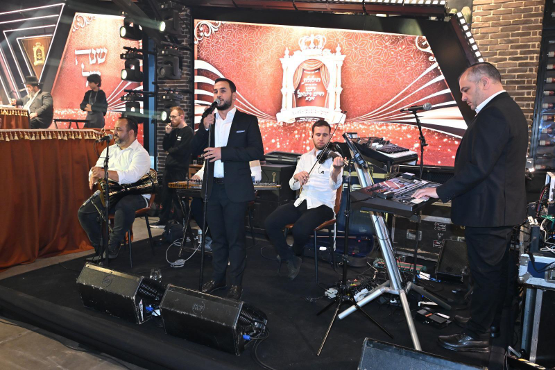 הפייטן יהודה חדד בהילולא של ר' חיים ויטאל. צילום: חיים ביתן