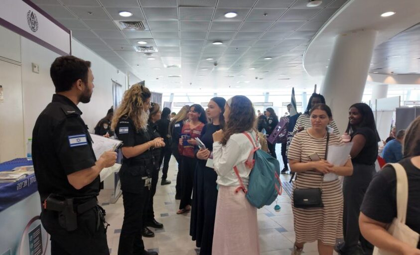 יריד תעסוקה. צילום: יקיר סעדה
