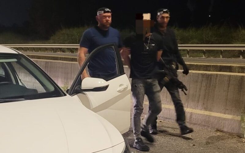 לכידת גנבי הרכב. צילום: דוברות המשטרה