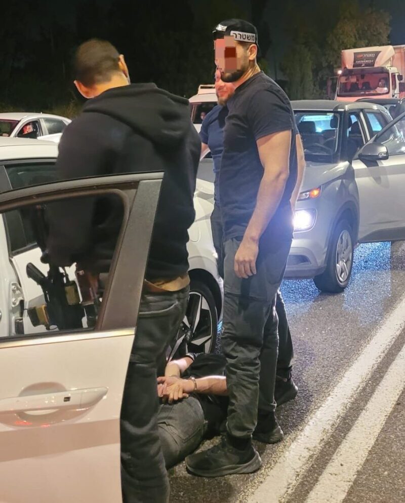 לכידת גנבי הרכב. צילום: דוברות המשטרה