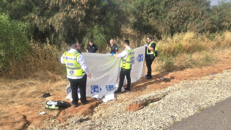 מתנדבי זק"א בזירה בכביש 3. צילום: זק"א