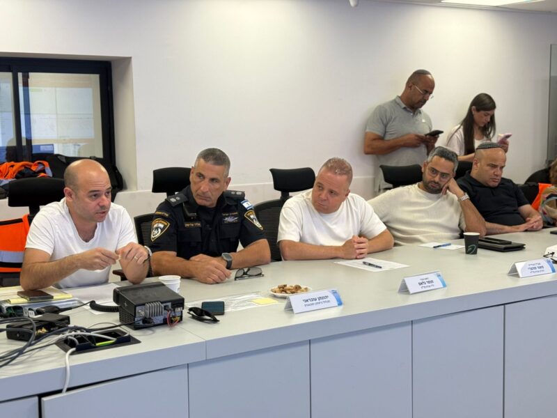הערכת מצב בעיריית אשקלון. צילום: דוברות עיריית אשקלון