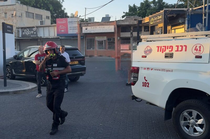 שריפה בחנות האופניים סעדון. צילום: כב"ה