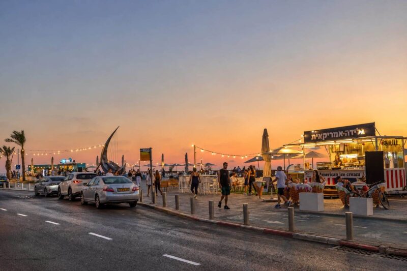 הפודטראקים בטיילת באשקלון. צילום: סיון מטודי