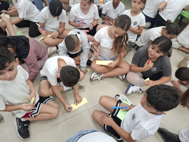 תלמידי ביה"ס לאמנויות - 3 שנים ל-7 באוקטובר. צילום: צוות בית הספר